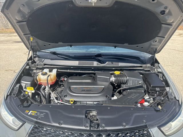 Used 2022 Chrysler Pacifica Touring-L image 10