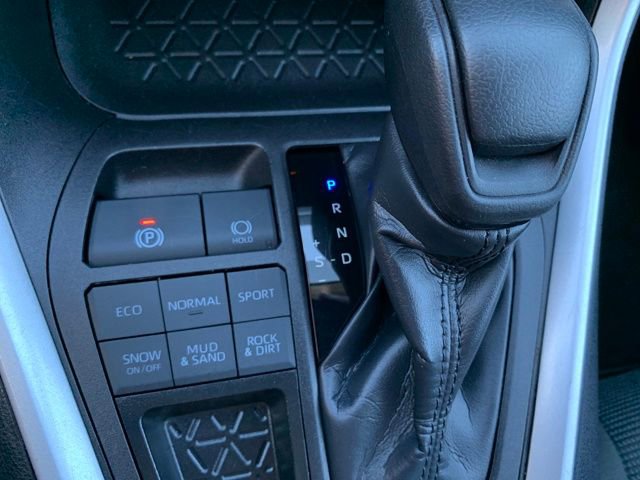 Used 2024 Toyota RAV4 LE image 23