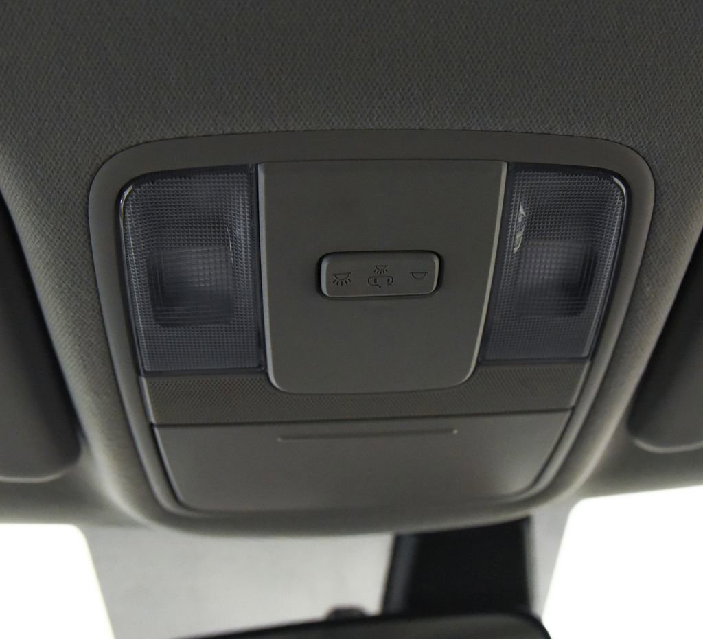 Used 2025 Kia Soul LX w/ LX Technology Package FWD image 25