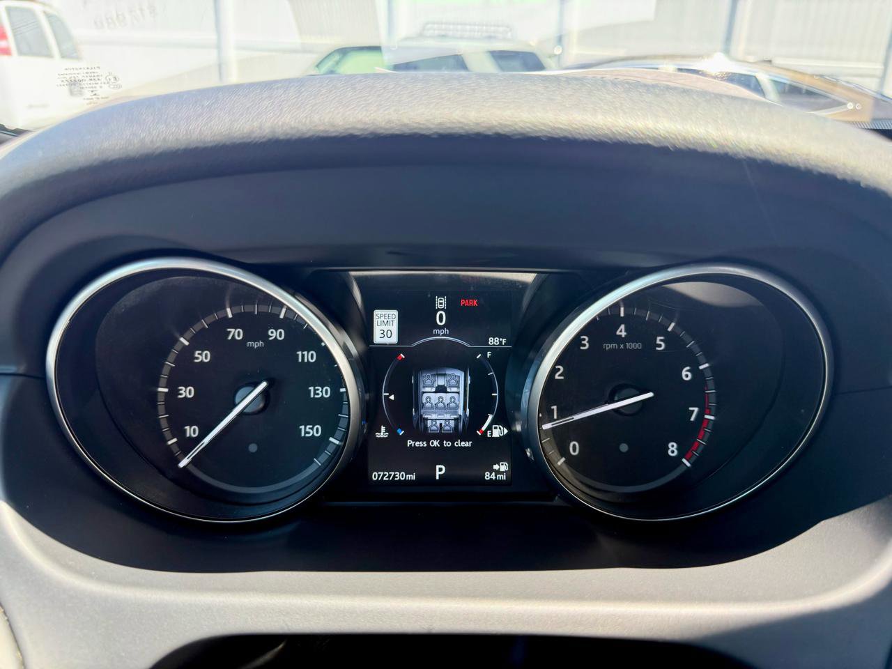 Used 2017 Land Rover Discovery Sport HSE Luxury AWD/4WD image 39