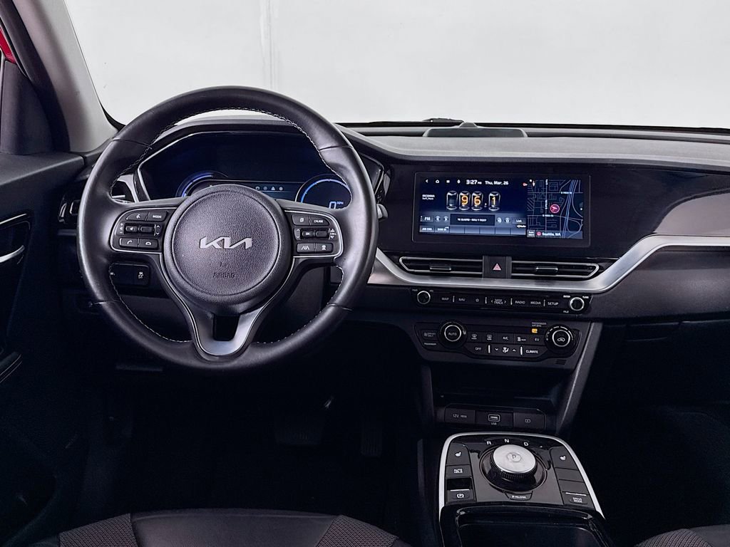 Used 2022 Kia Niro EX image 12