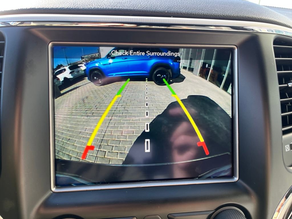 Used 2018 Jeep Grand Cherokee Limited image 28