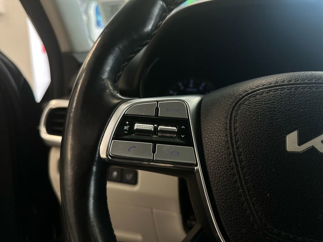 Used 2022 Kia Telluride EX image 19