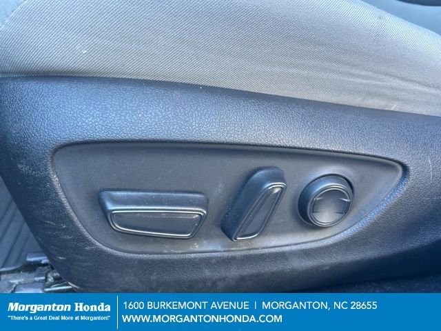 Used 2021 Toyota RAV4 XLE w/ Convenience Package image 18