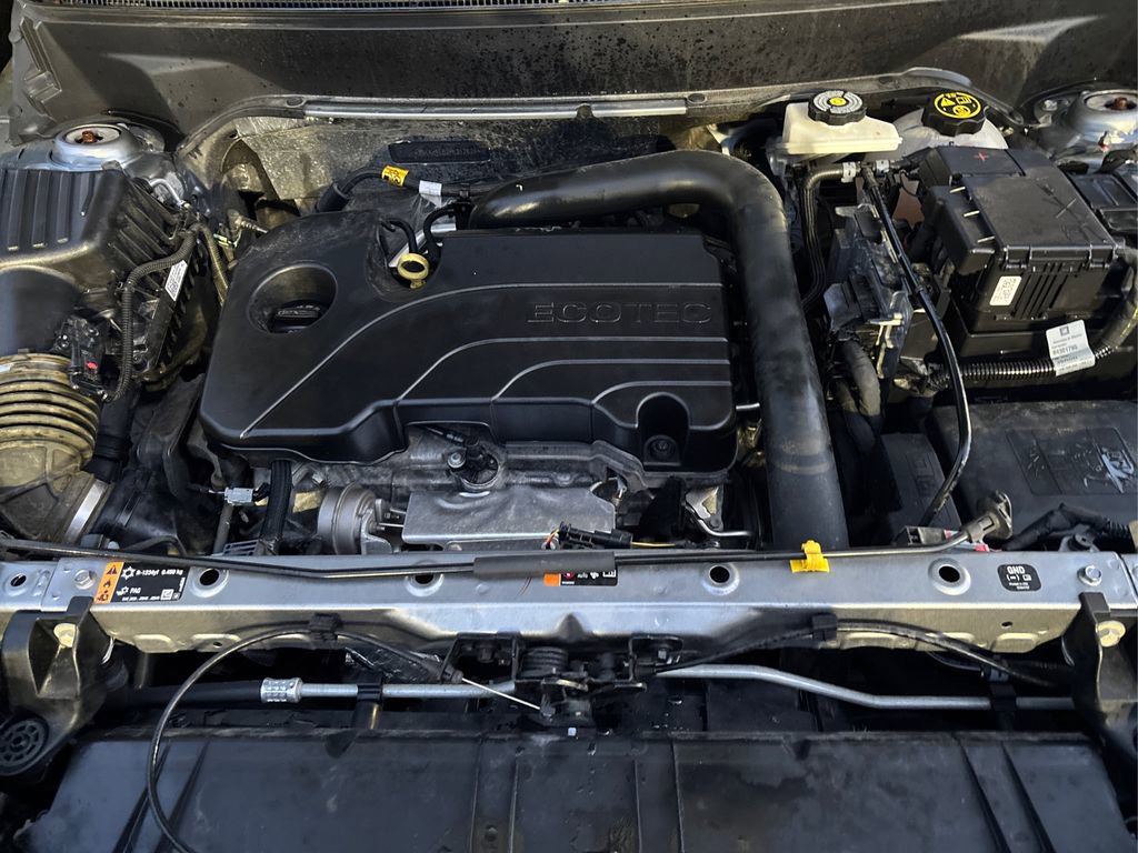 Used 2023 GMC Terrain SLE image 13