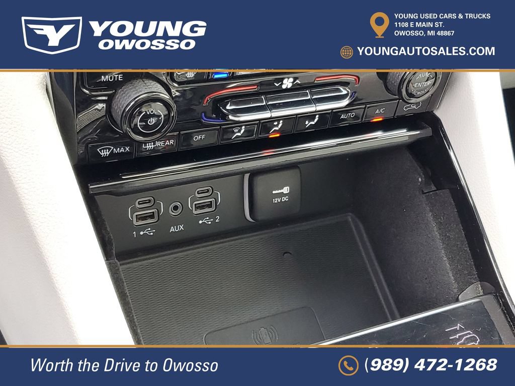 Used 2022 Jeep Grand Cherokee Overland w/ Luxury Tech Group IV AWD/4WD image 20