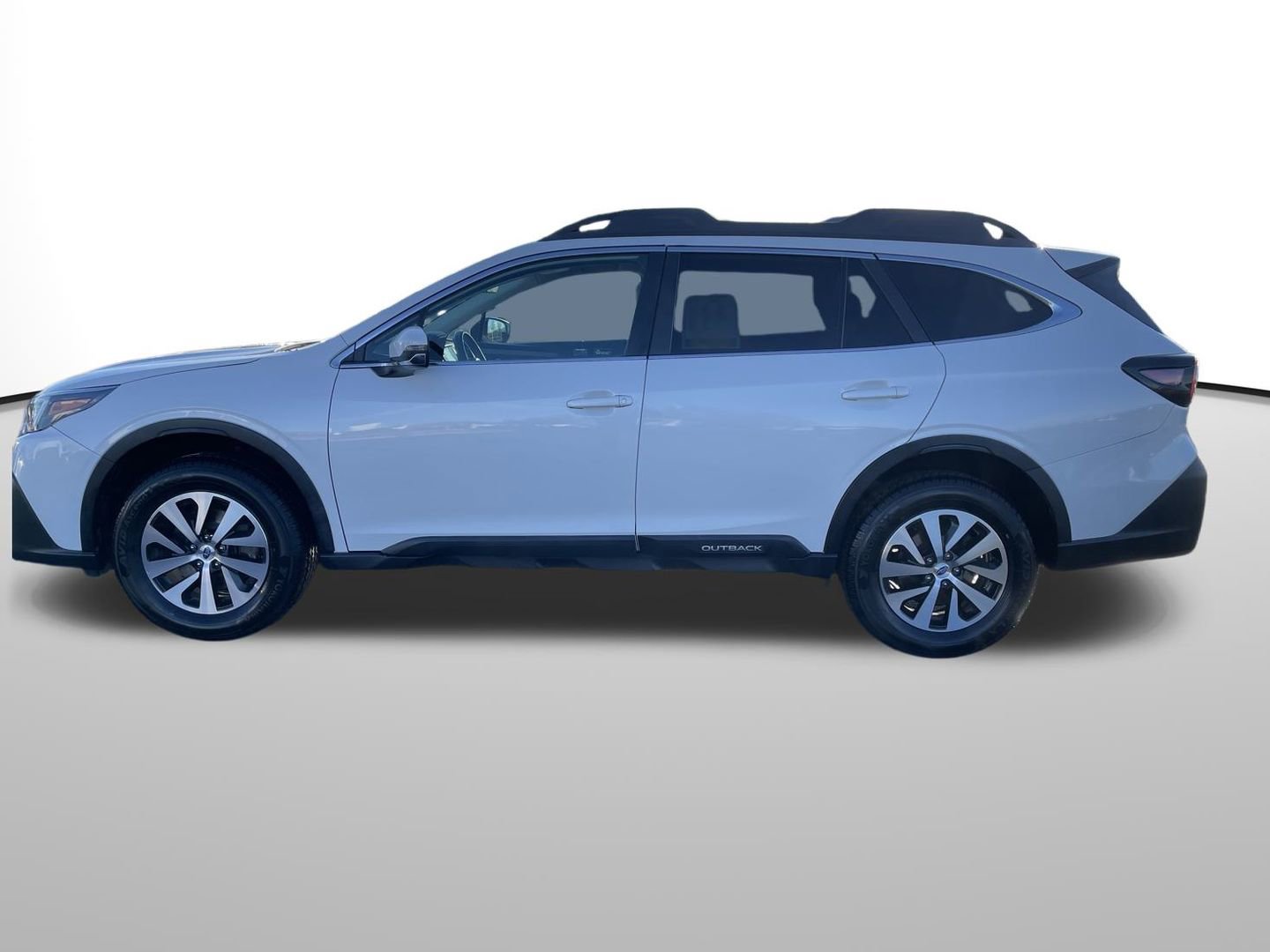 Used 2020 Subaru Outback Premium image 8