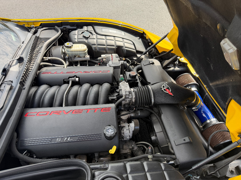 Used 2001 Chevrolet Corvette Convertible w/ Preferred Equipment Group2 RWD image 15