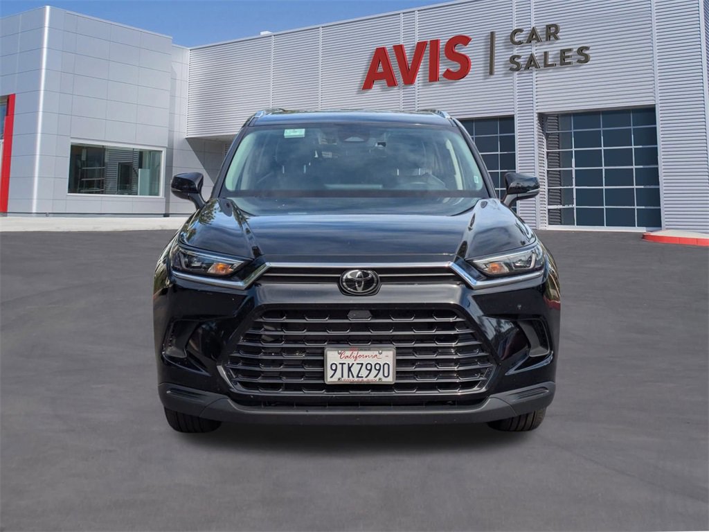 Used 2025 Toyota Grand Highlander AWD image 2