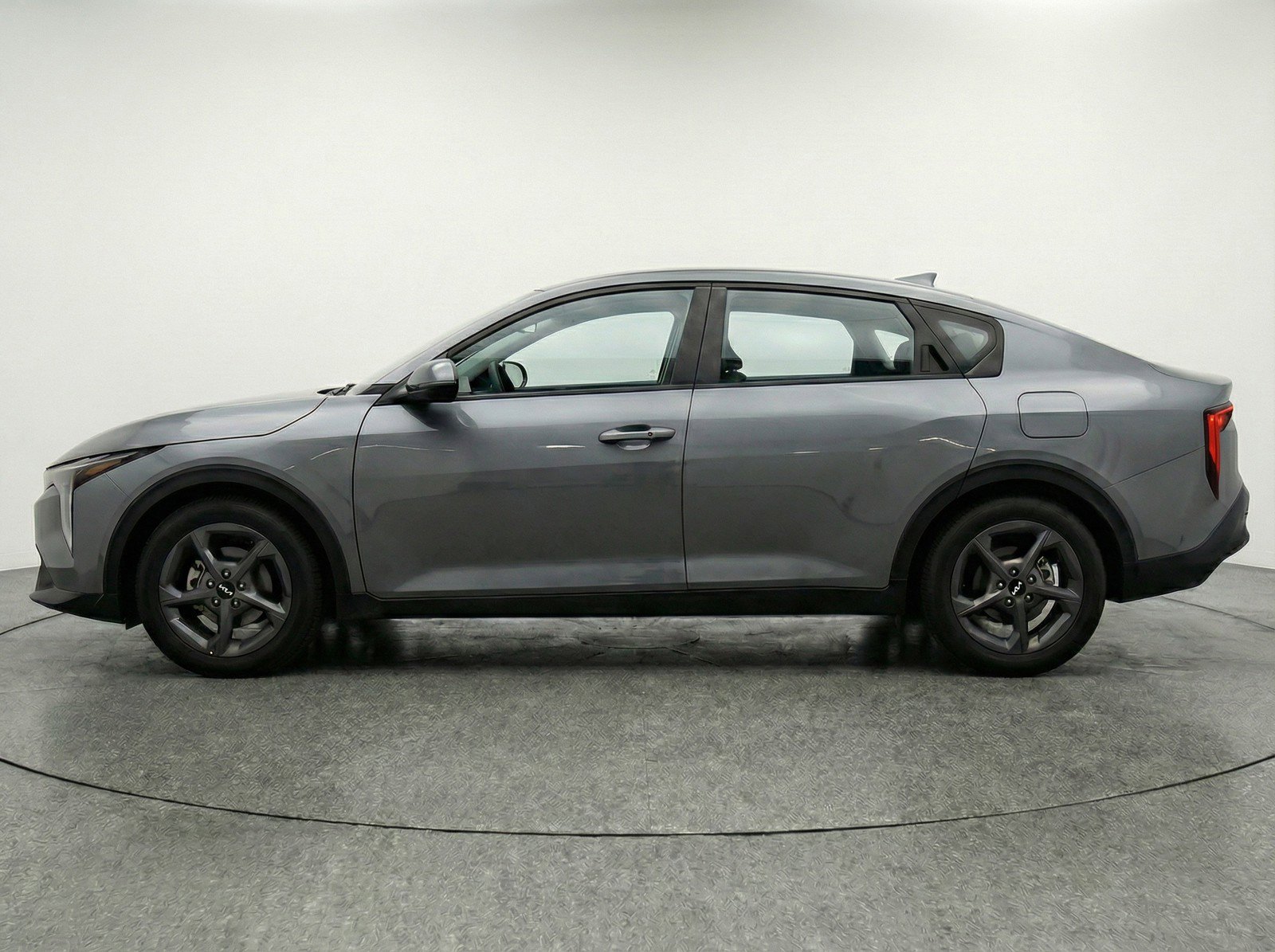 Used 2025 Kia K4 LXS image 5