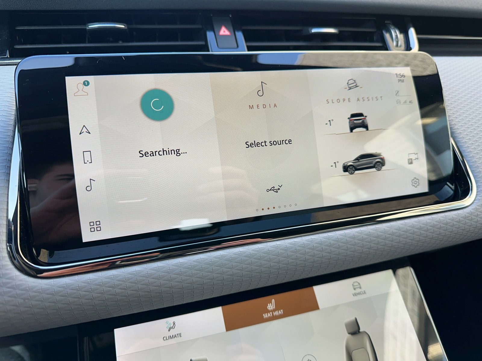 Used 2023 Land Rover Range Rover Evoque R-Dynamic S image 20