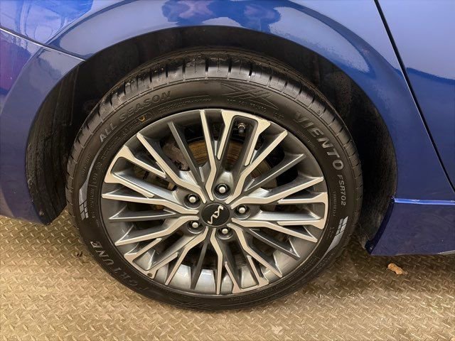 Used 2024 Kia Forte GT-Line image 37