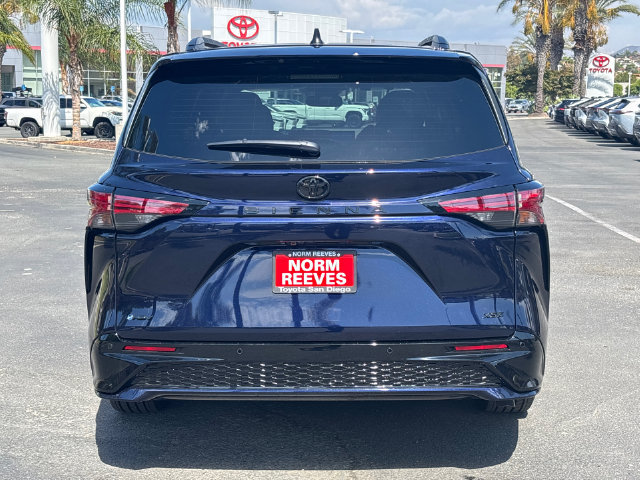 New 2026 Toyota Sienna XSE FWD image 15