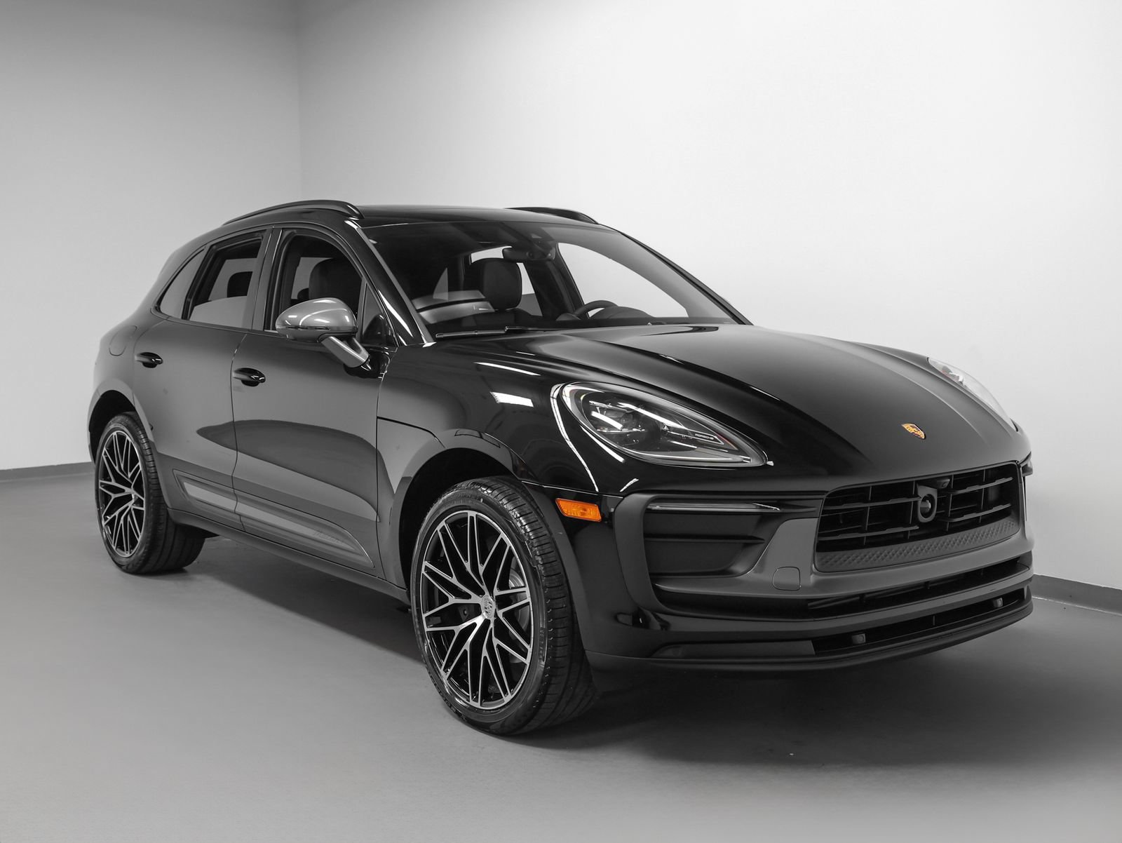 New 2026 Porsche Macan Turbo AWD/4WD image 10