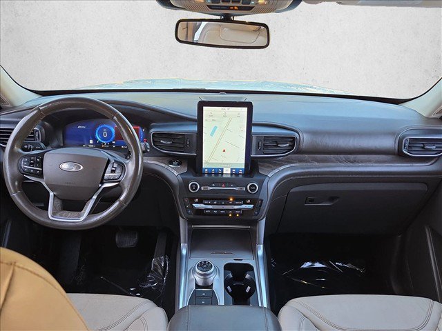 Used 2020 Ford Explorer Platinum w/ Premium Technology Package AWD/4WD image 17