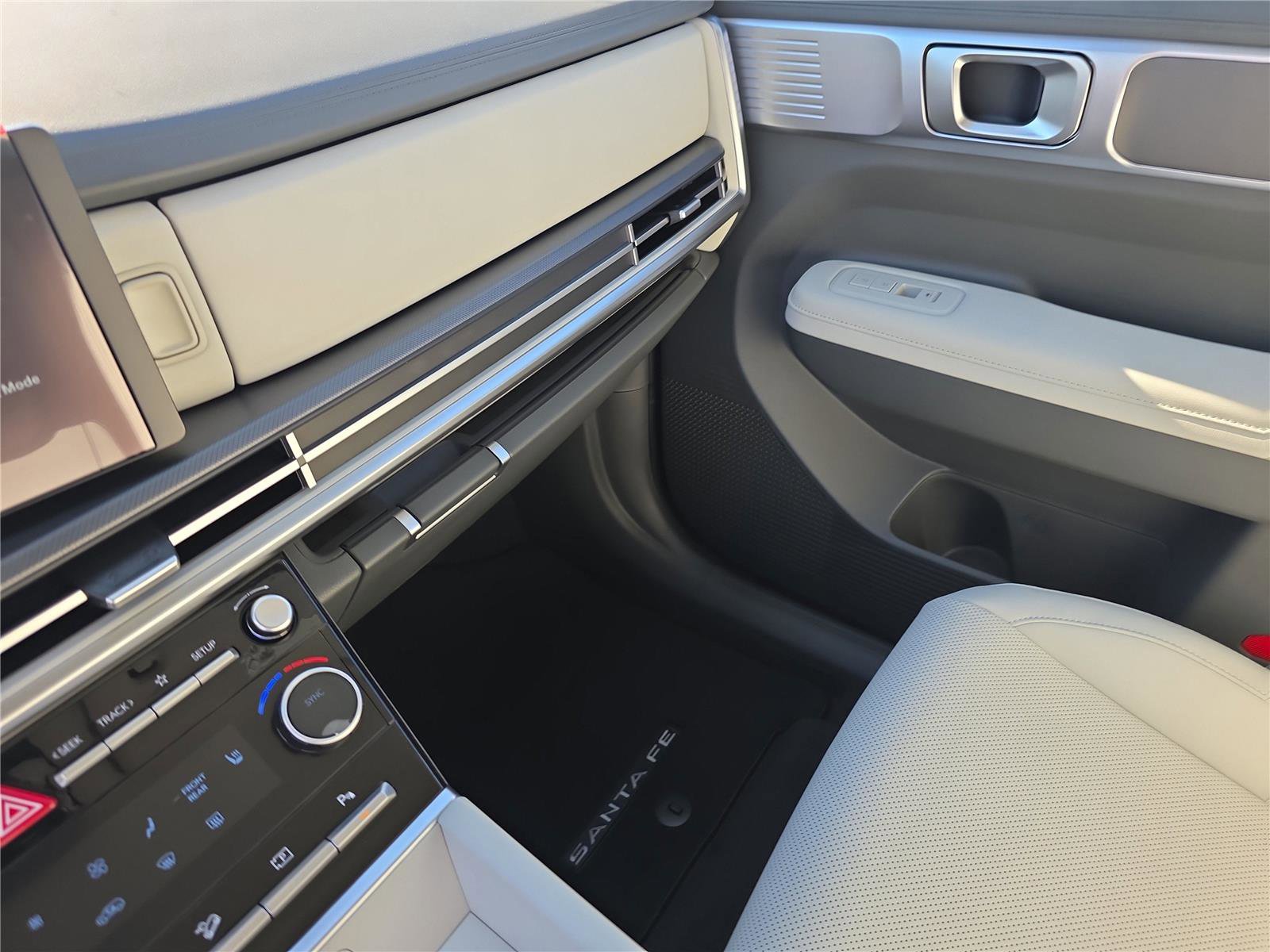 New 2026 Hyundai Santa Fe SEL FWD image 19