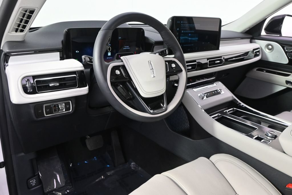 New 2026 Lincoln Aviator Reserve AWD/4WD image 12