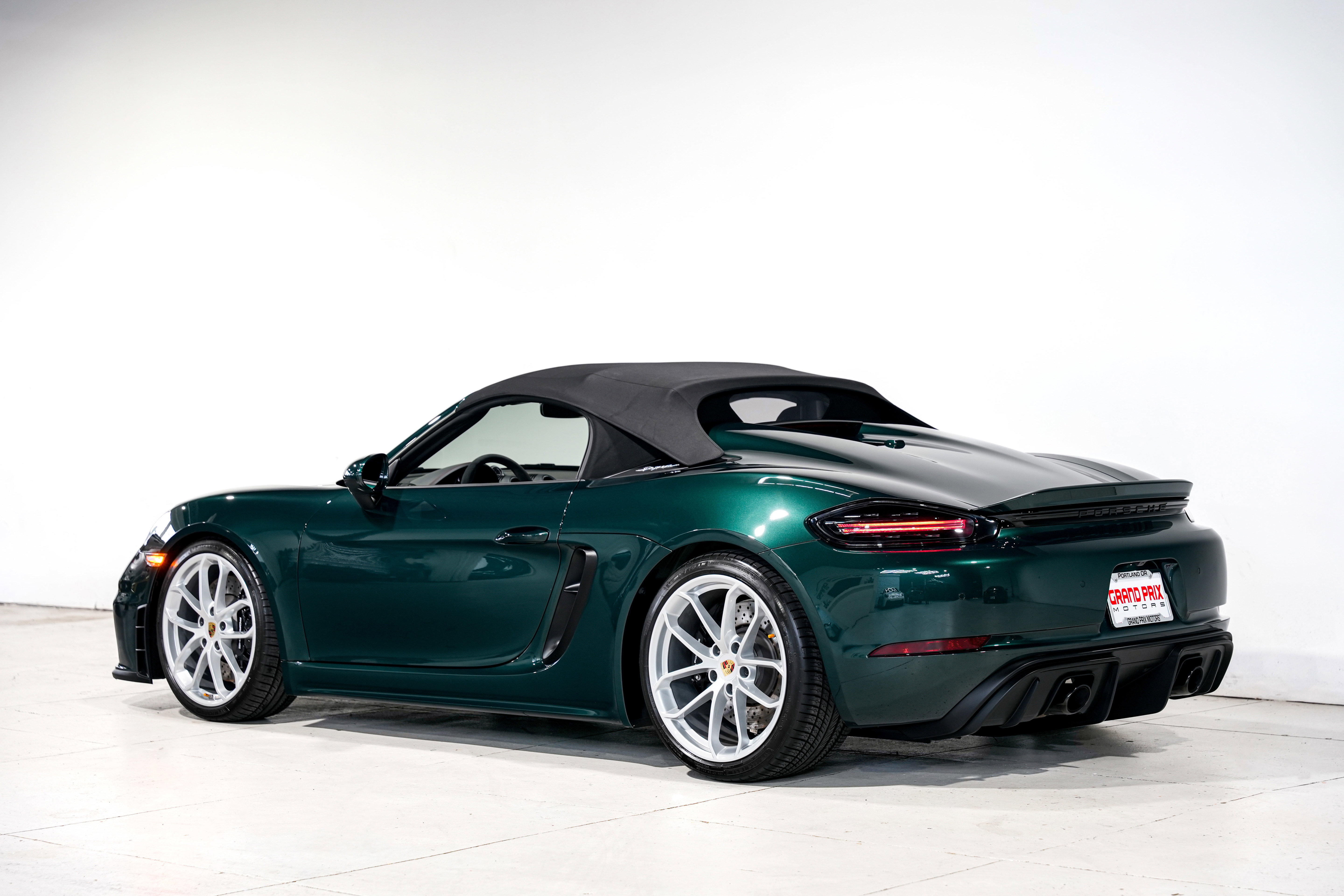 Used 2023 Porsche 718 Boxster Spyder image 9