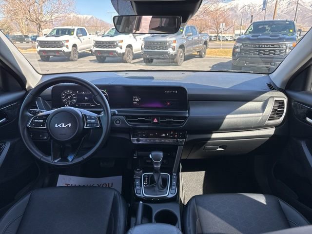 Used 2024 Kia Seltos EX image 12