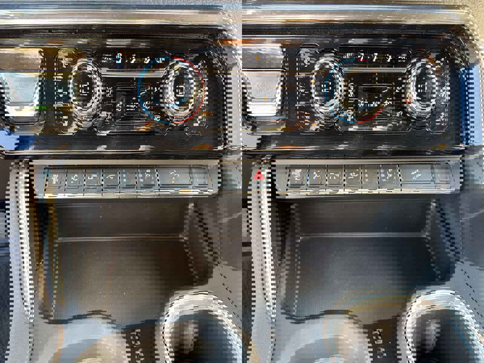 Used 2024 GMC Sierra 2500 Denali w/ Denali Reserve Package image 45