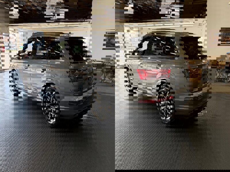 Used 2018 Audi Q7 3.0T Prestige image 13