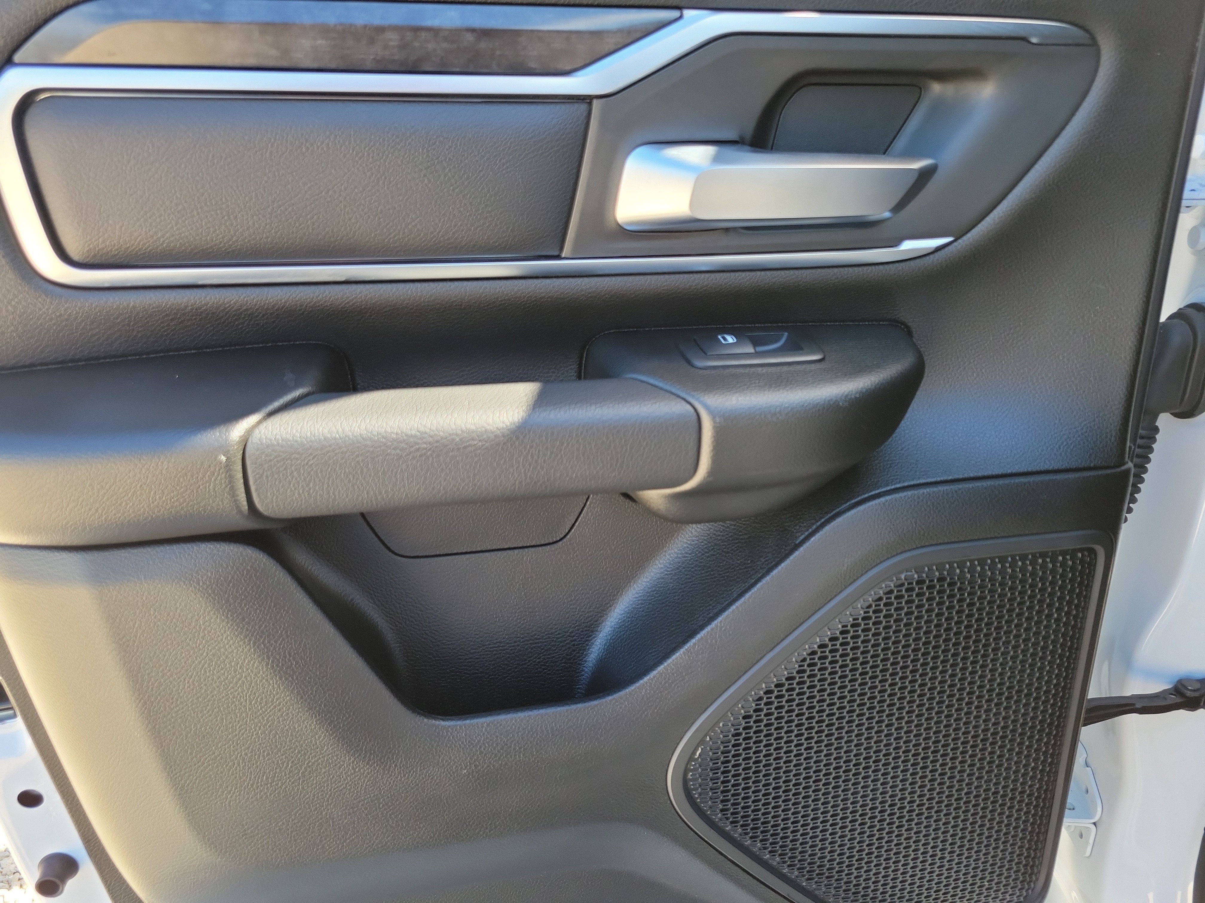 Used 2024 RAM 1500 Big Horn RWD image 12