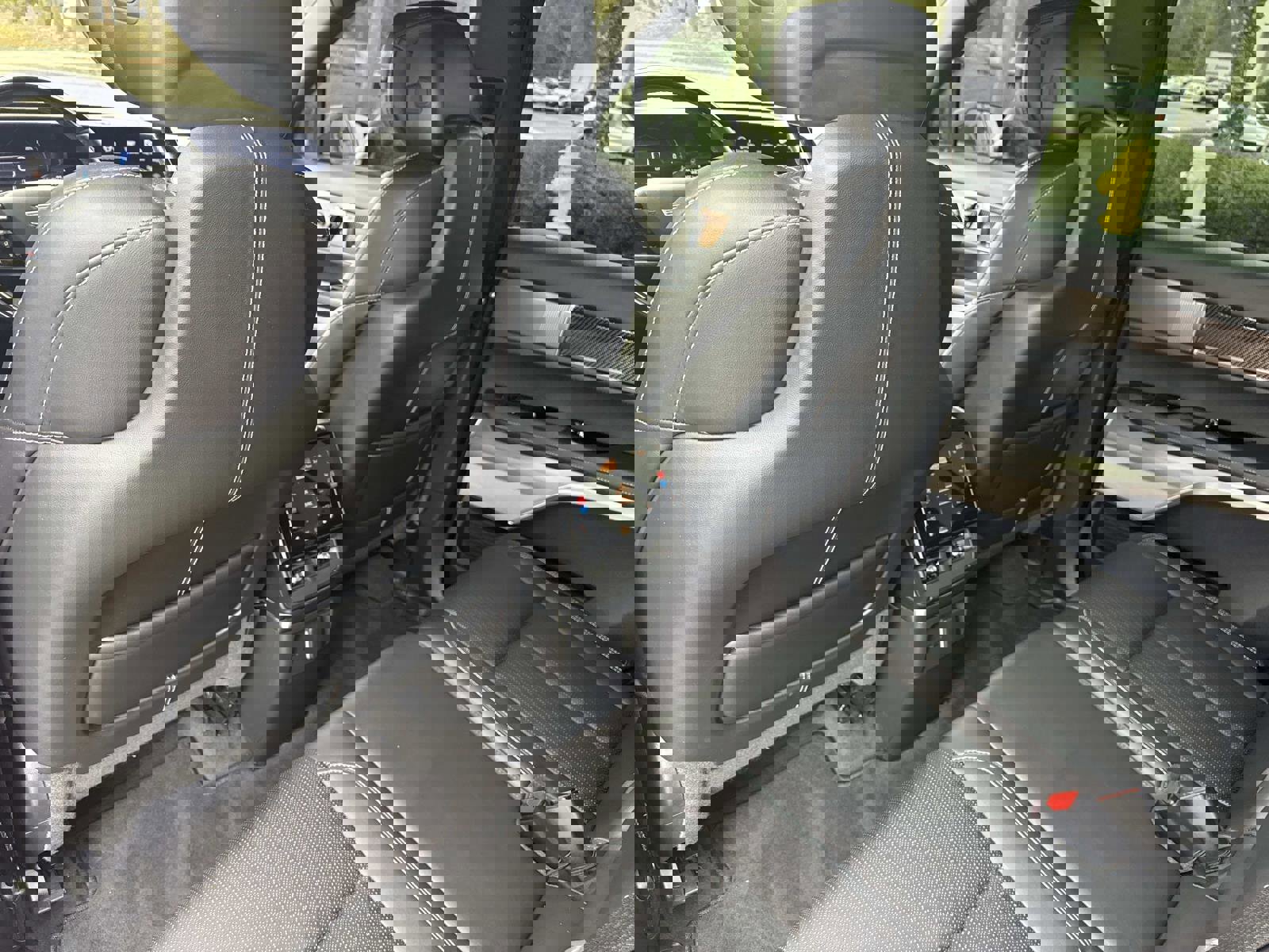 Used 2026 Cadillac Vistiq Luxury image 13