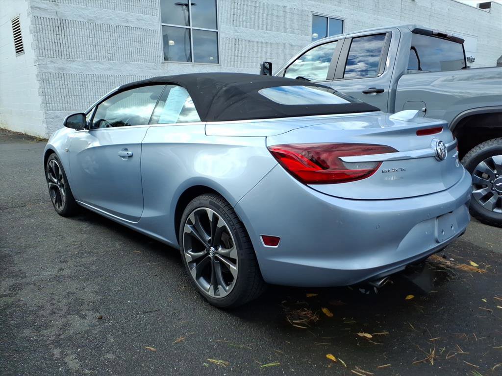 Used 2018 Buick Cascada Premium image 3
