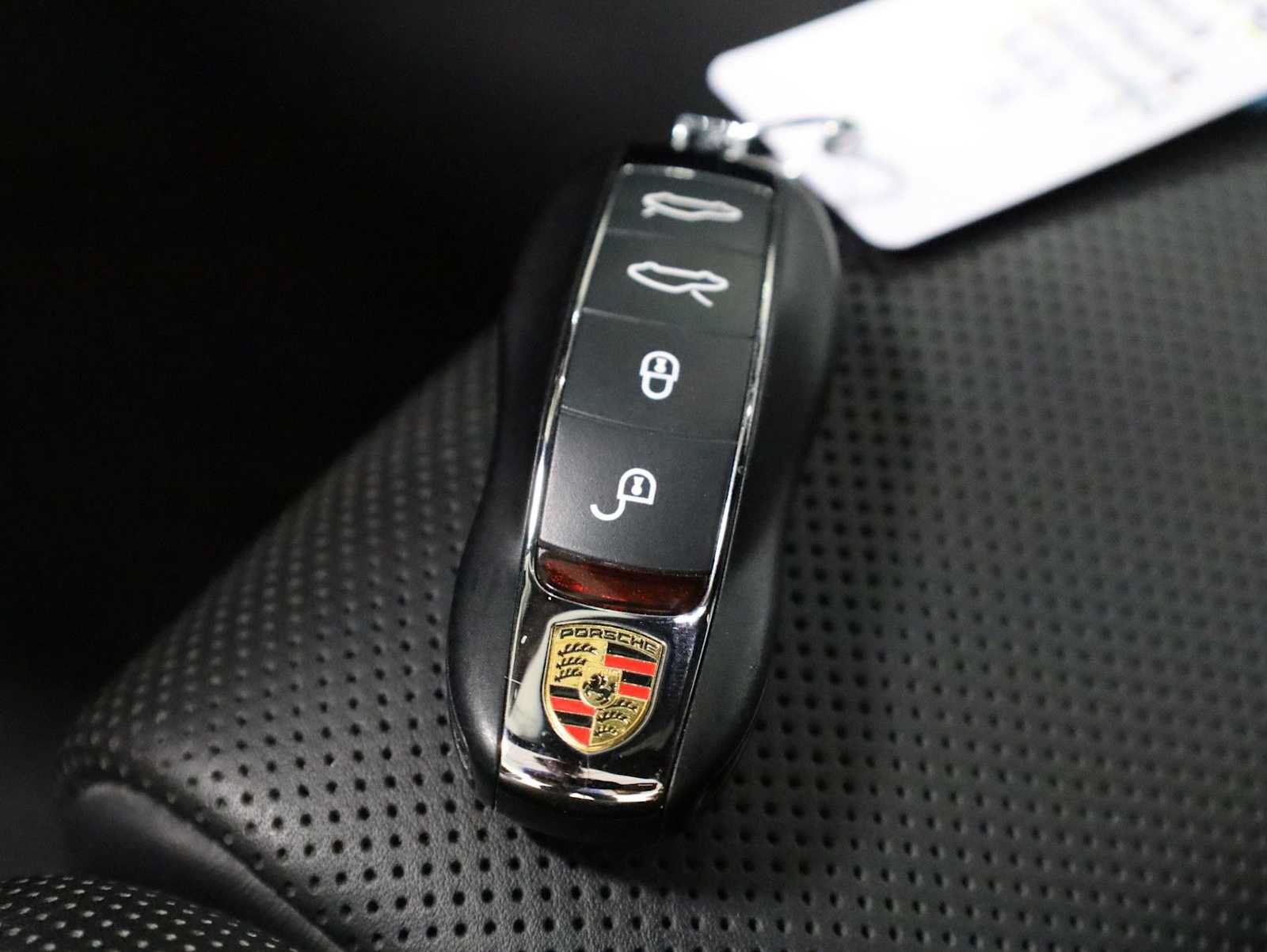 Certified 2018 Porsche 718 Cayman S RWD image 39