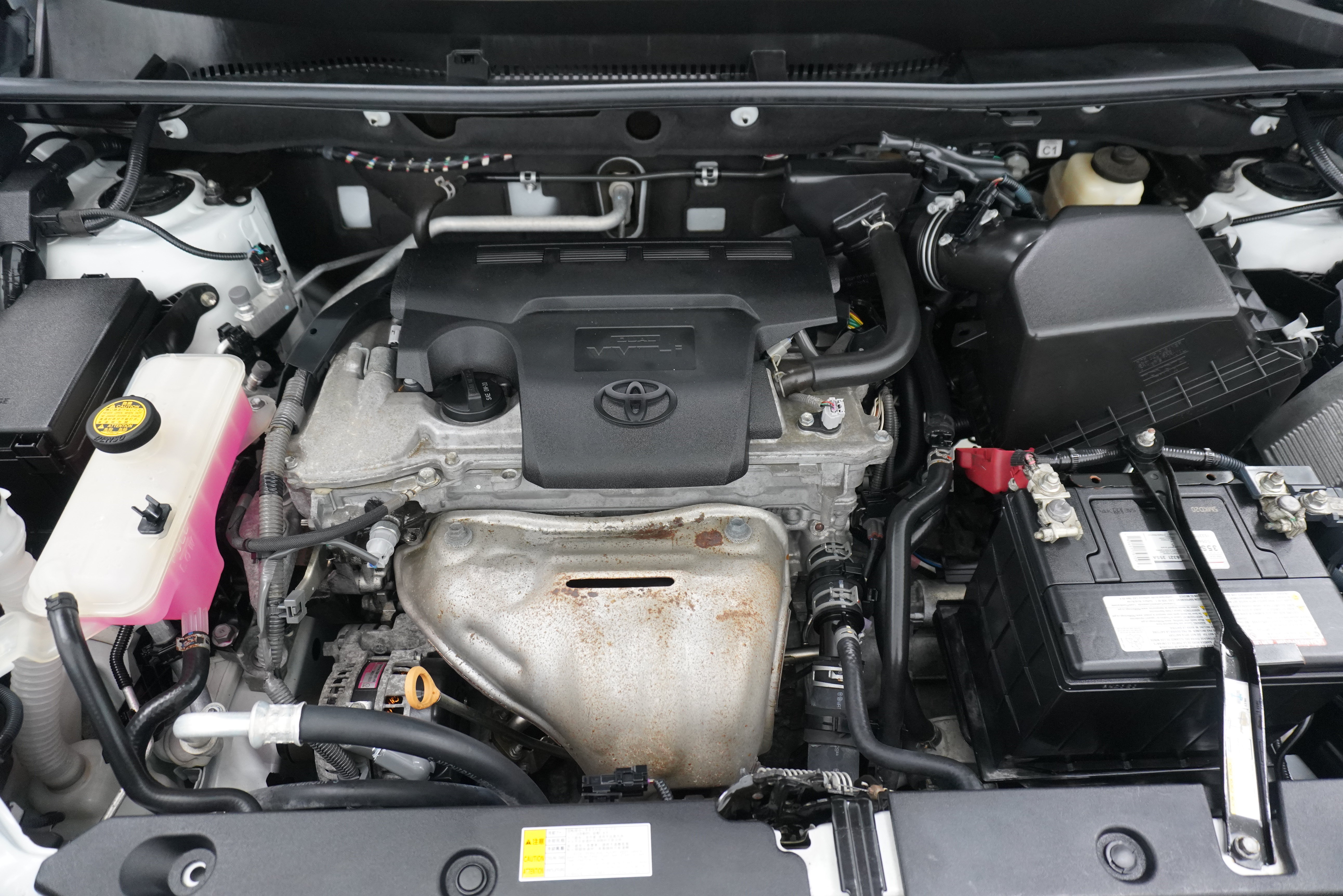 Used 2017 Toyota RAV4 LE FWD image 24