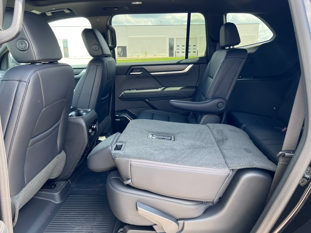 New 2026 GMC Acadia Elevation w/ Black Edition AWD/4WD image 6