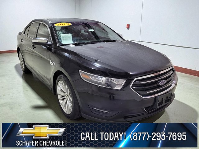 Used 2019 Ford Taurus Limited image 12