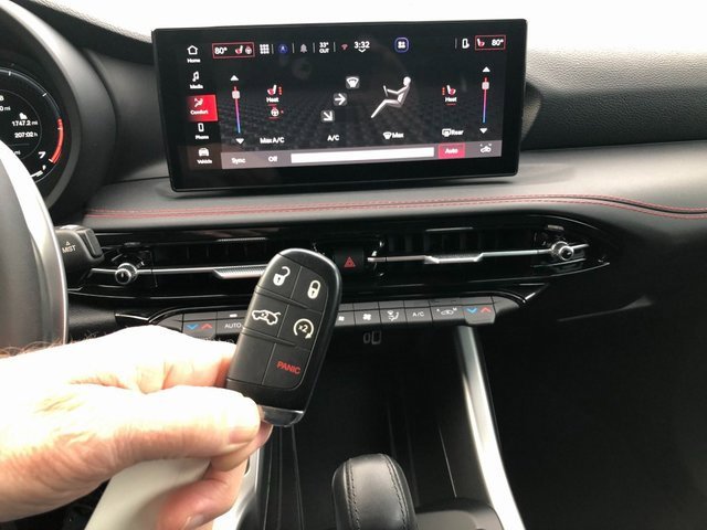 Used 2024 Dodge Hornet R/T w/ R/T Blacktop Package image 3