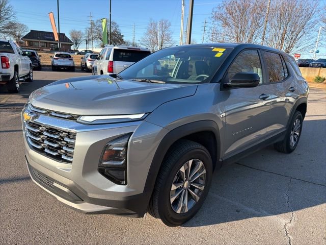 Used 2025 Chevrolet Equinox LT image 7