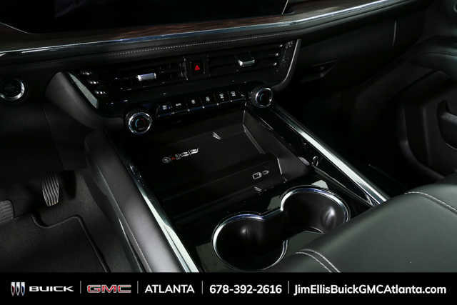 Used 2025 Chevrolet Tahoe LT image 17