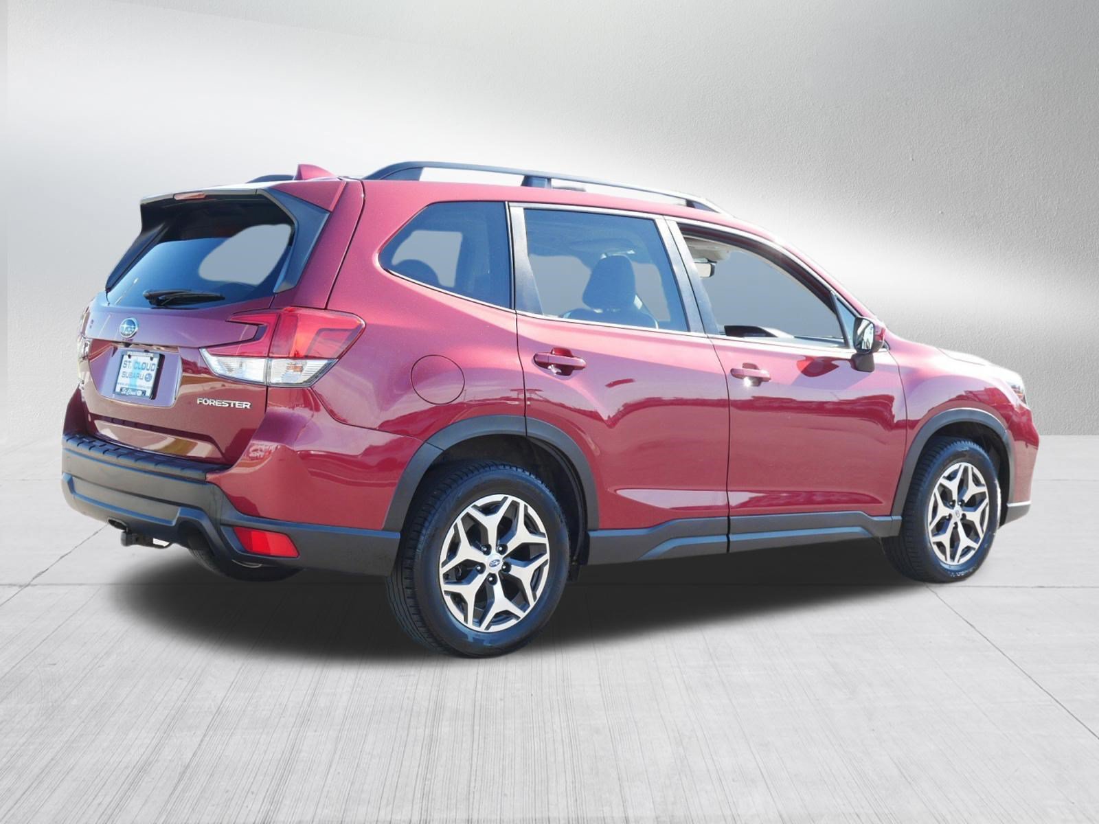 Used 2019 Subaru Forester Premium AWD/4WD image 7