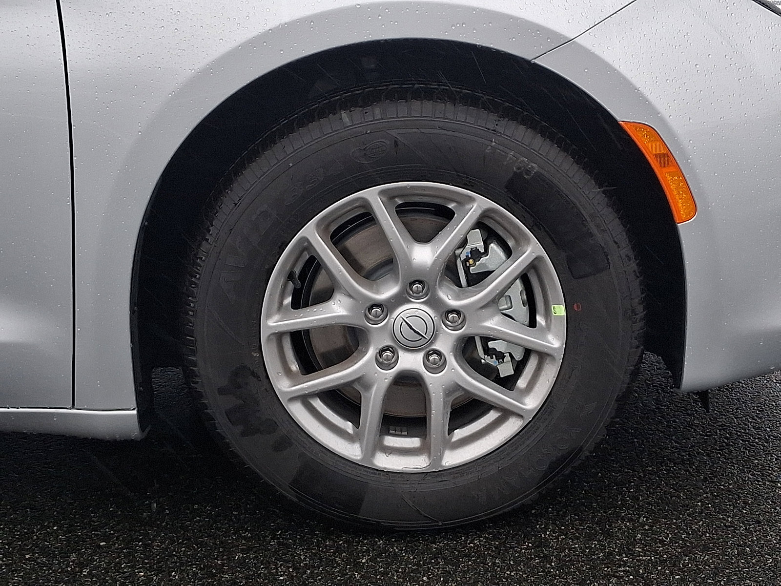 New 2026 Chrysler Voyager LX image 5