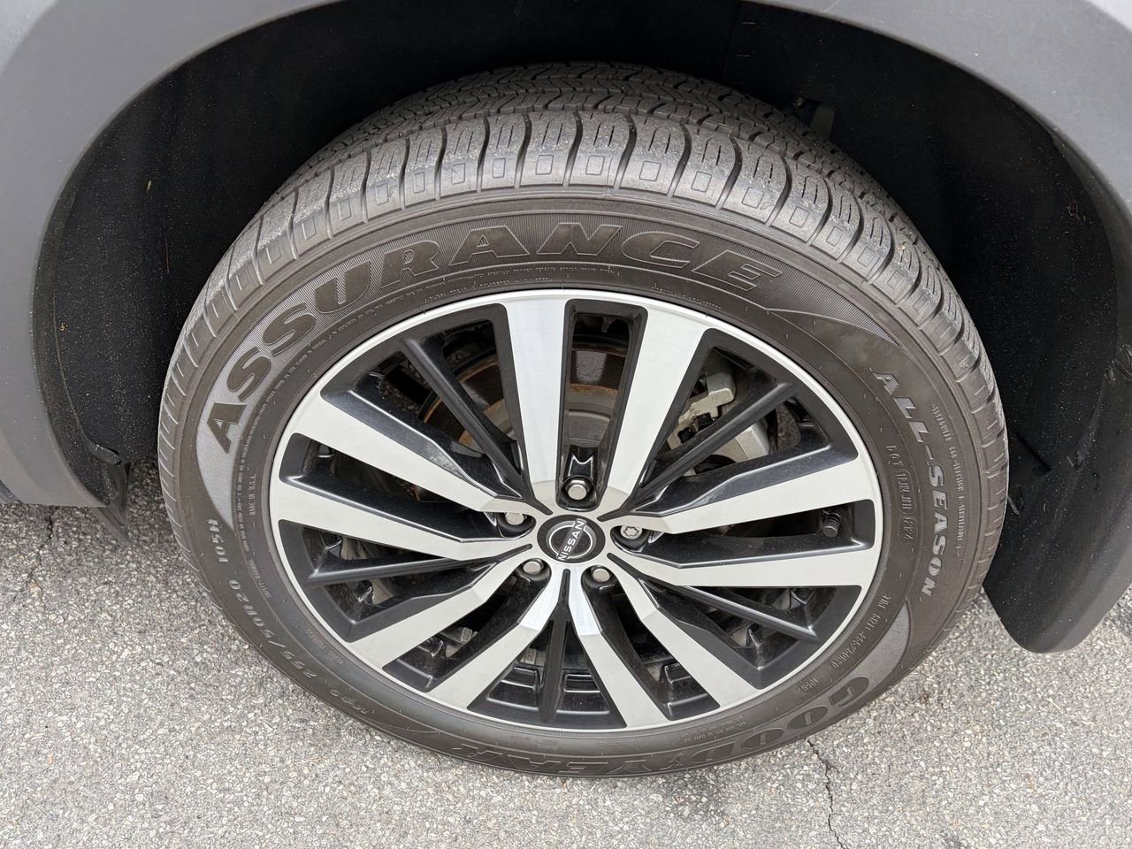 Certified 2023 Nissan Pathfinder Platinum image 9