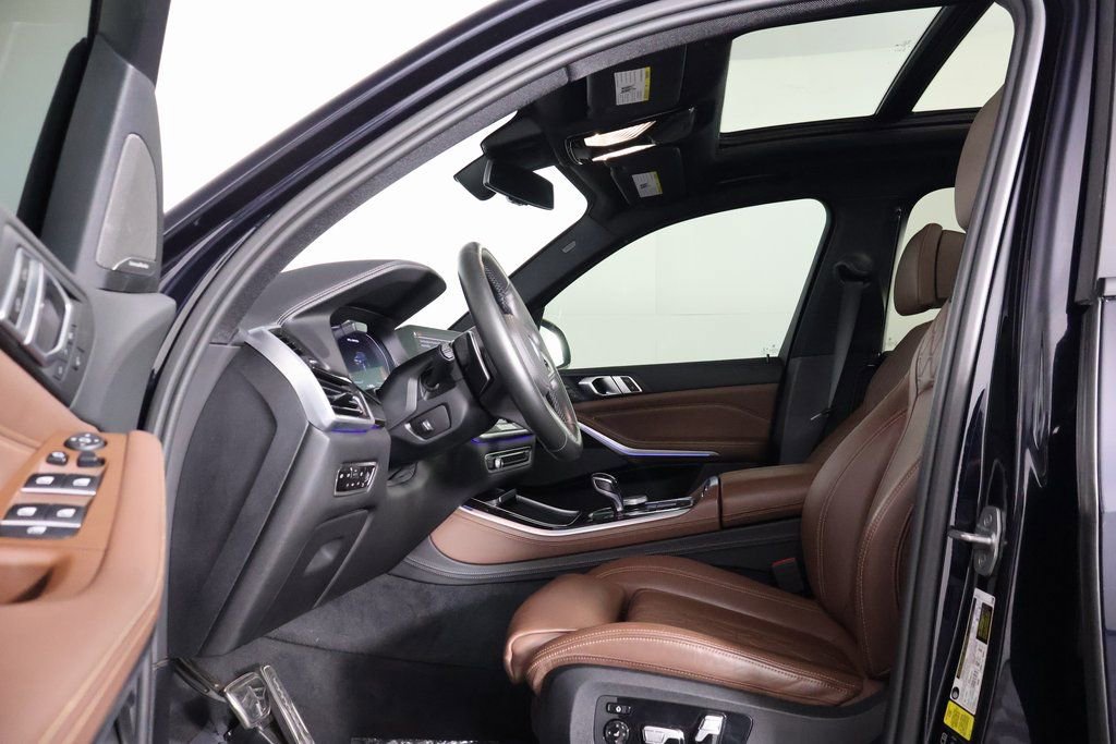 Used 2020 BMW X5 M50i AWD/4WD image 12