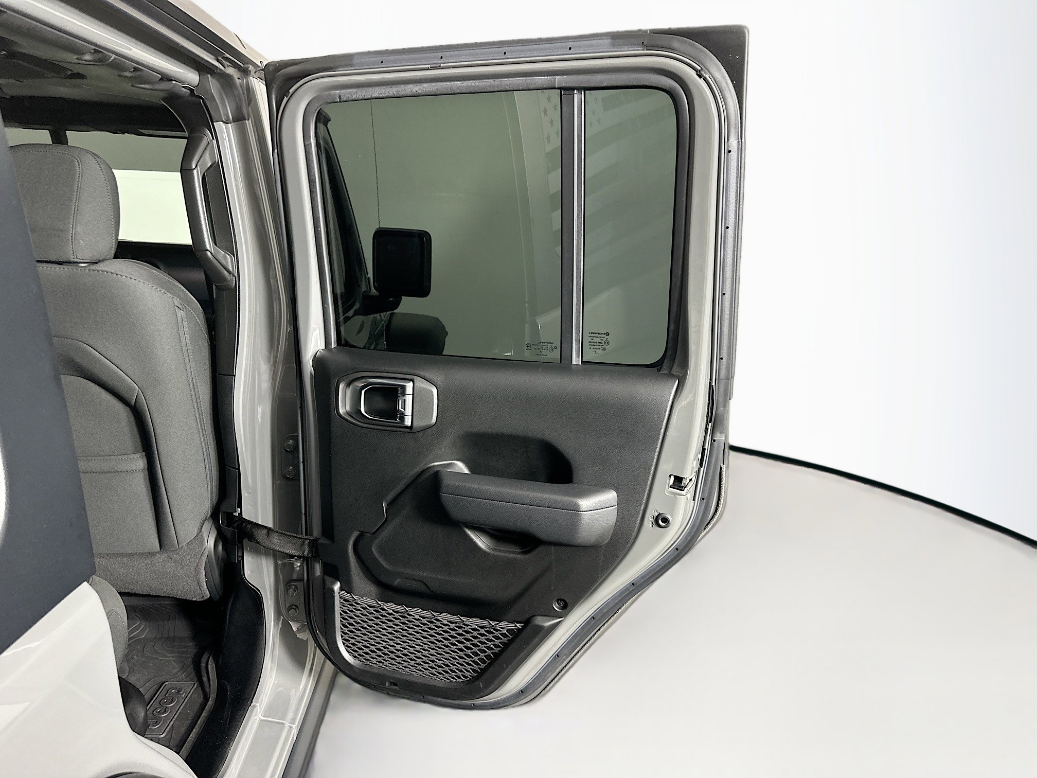 Used 2023 Jeep Wrangler Unlimited w/ 8.4" Radio Group image 29