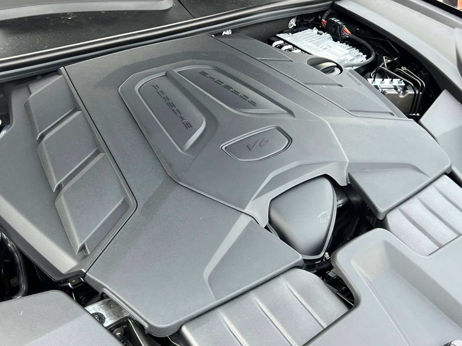 New 2026 Porsche Cayenne Coupe AWD/4WD image 39