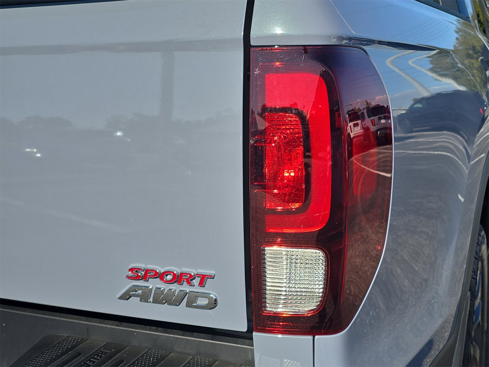 Certified 2023 Honda Ridgeline Sport image 8