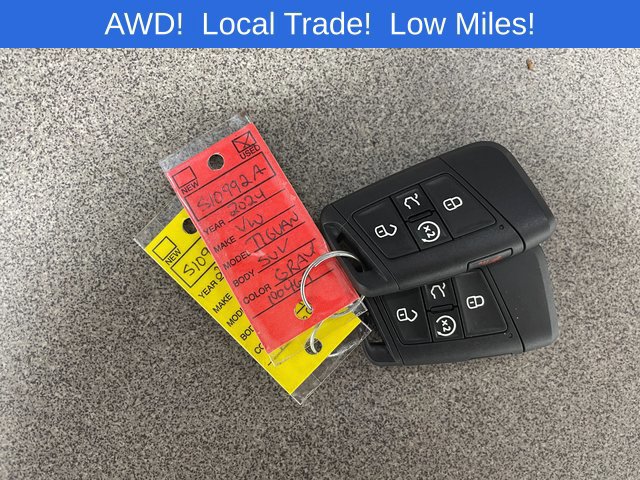 Used 2024 Volkswagen Tiguan SE w/ Panoramic Sunroof Package AWD/4WD image 26
