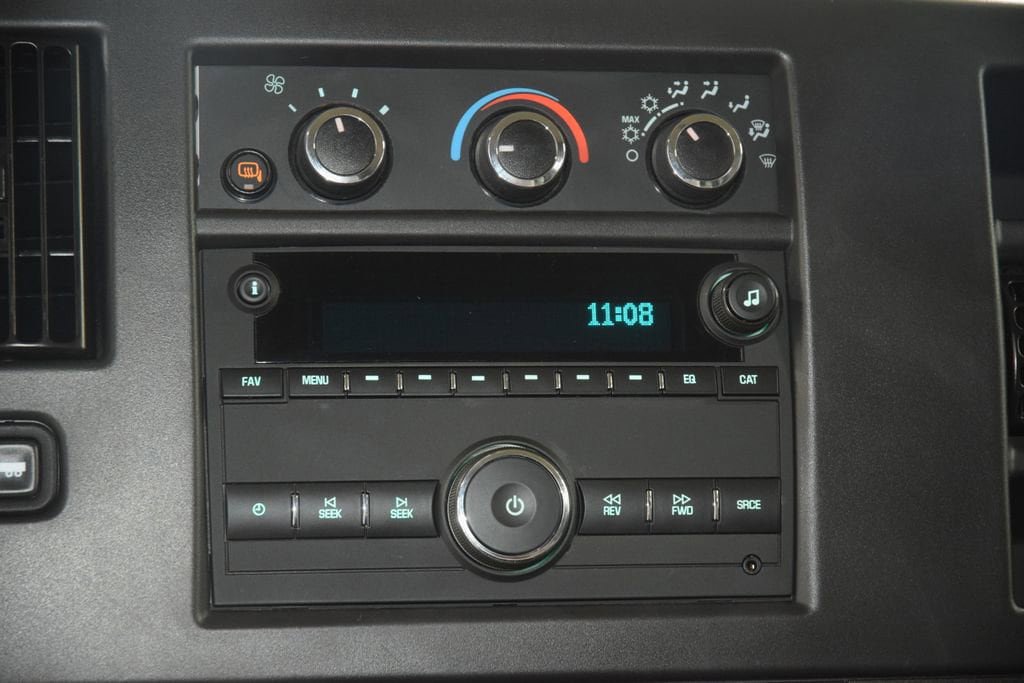 Used 2024 Chevrolet Express 3500 LT w/ LT Preferred Equipment Group RWD image 22