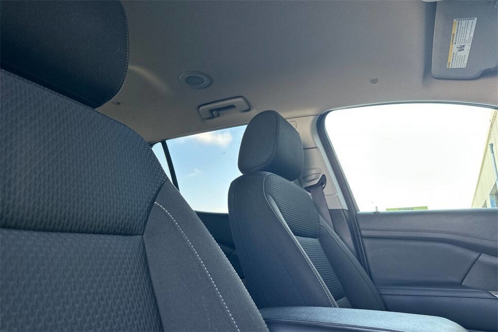 Used 2022 GMC Acadia SLE image 18