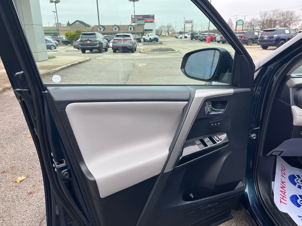 Certified 2017 Toyota RAV4 Limited image 10