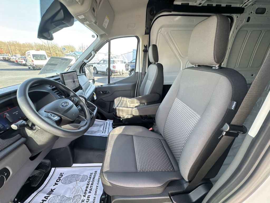 New 2026 Ford Transit 250 148 Medium Roof RWD image 11