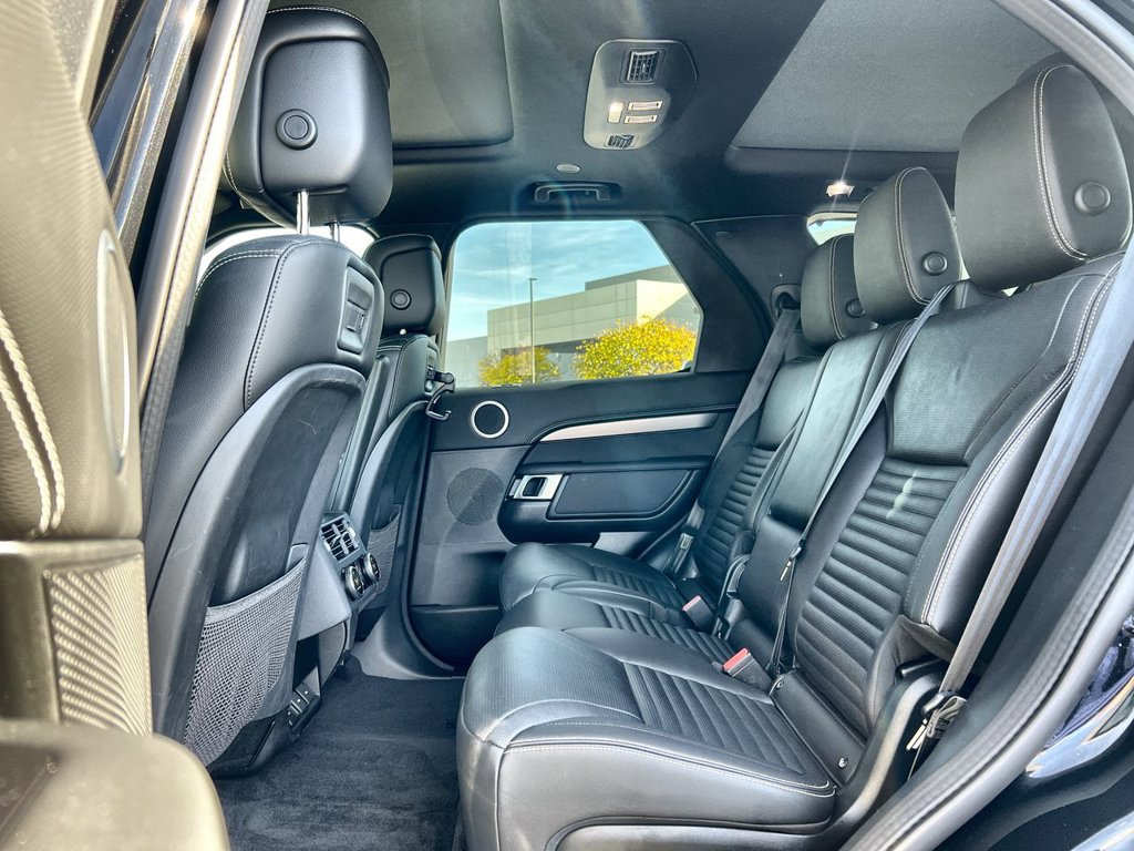 Certified 2024 Land Rover Discovery Dynamic SE AWD/4WD image 15