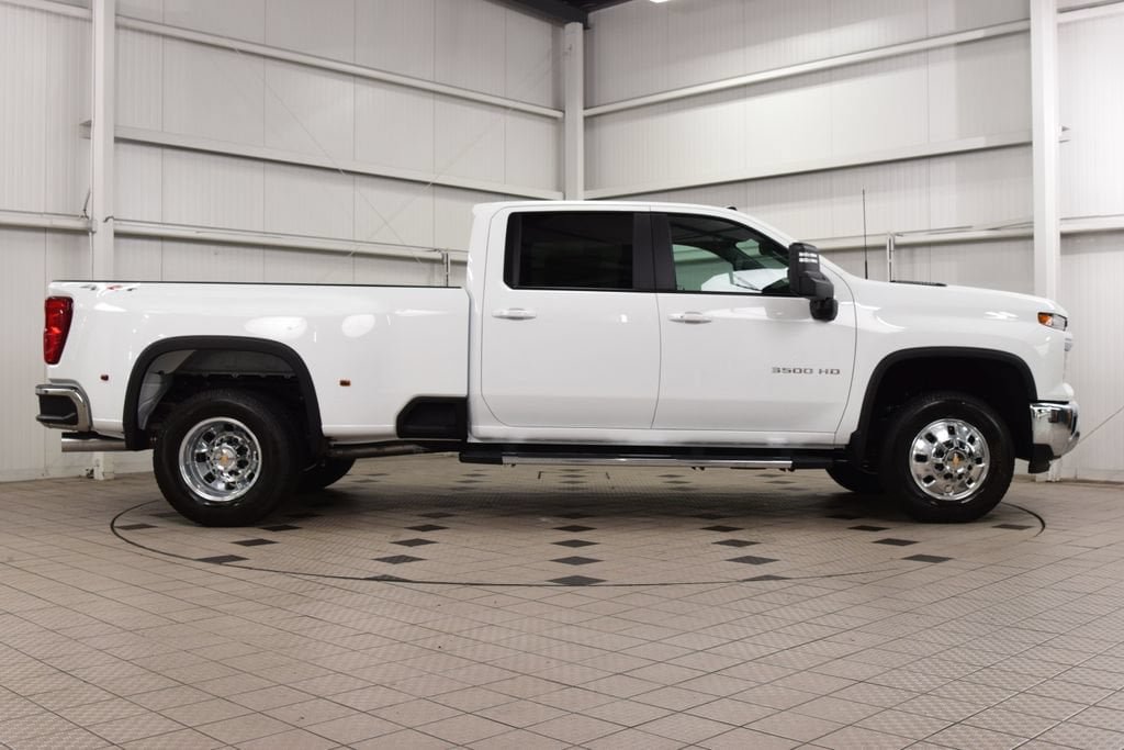 New 2026 Chevrolet Silverado 3500 LT w/ All Star Edition AWD/4WD image 9