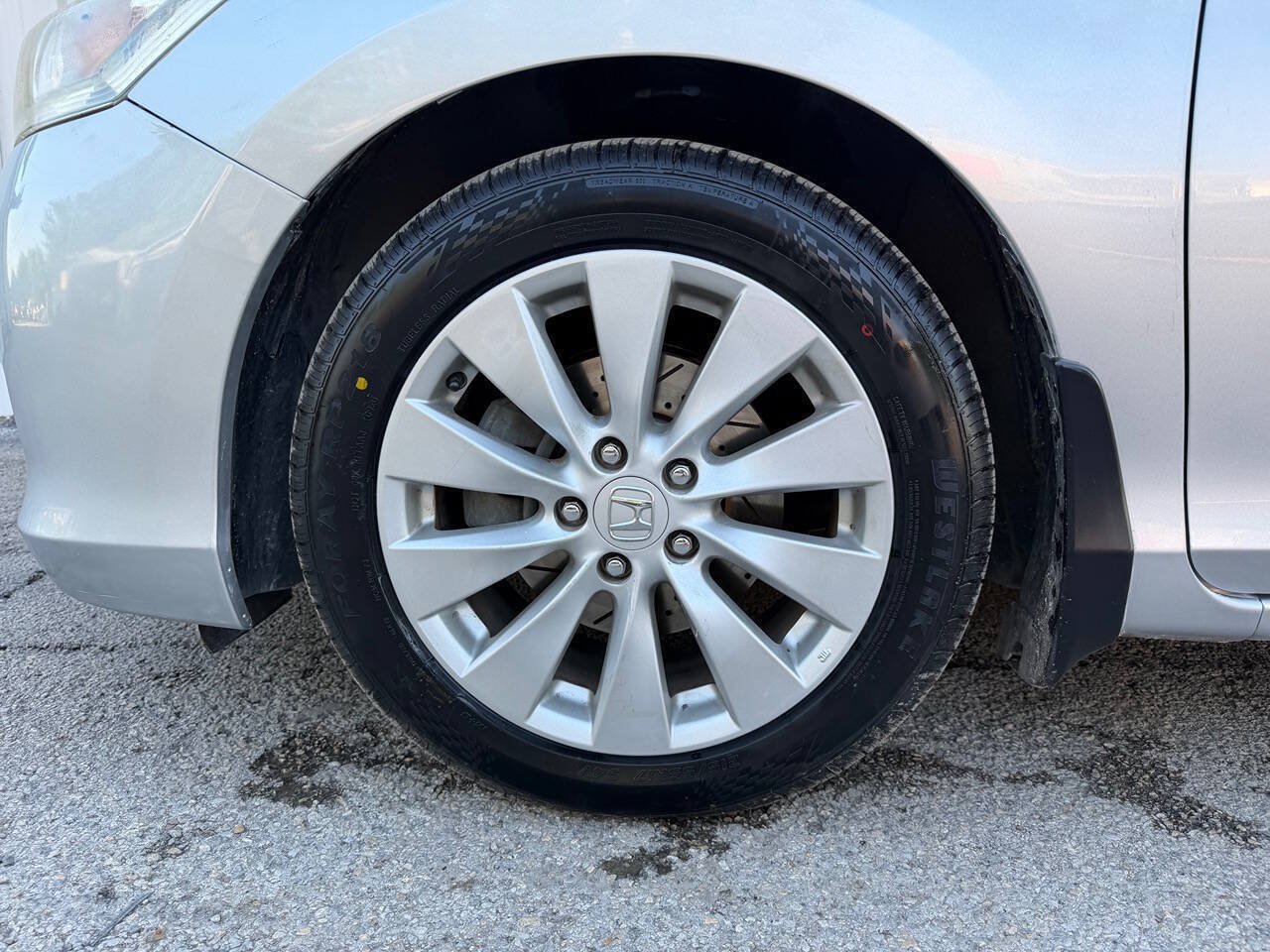 Used 2014 Honda Accord Touring image 28
